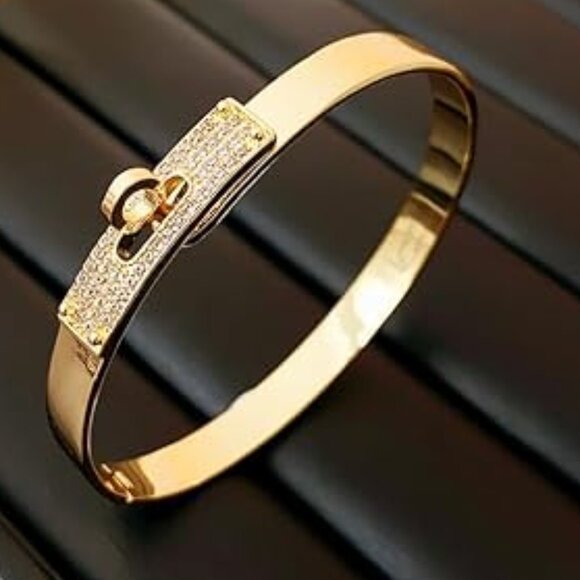 Neiman Marcus 18K Gold Plated Turn Lock Bracelet - Picture 5 of 5